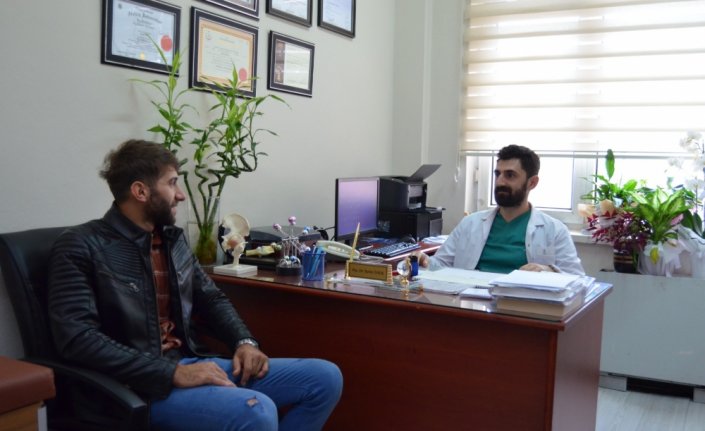 Trabzon'da dizindeki bağlar kopan hasta ameliyatla yeniden yürümeye başladı