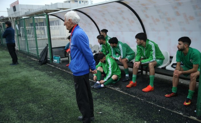 84 yaşındaki antrenör 59 yıllık takımıyla bir ilki yaşamak istiyor
