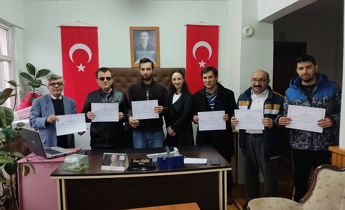 Bafra'da görme engellilerin bilgisayar işletmenliği eğitim kursu sona erdi