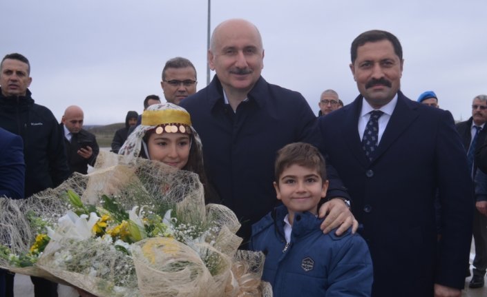Bakan Karaismailoğlu, Amasya Merzifon Havalimanı yeni terminal binasının açılışını yaptı: