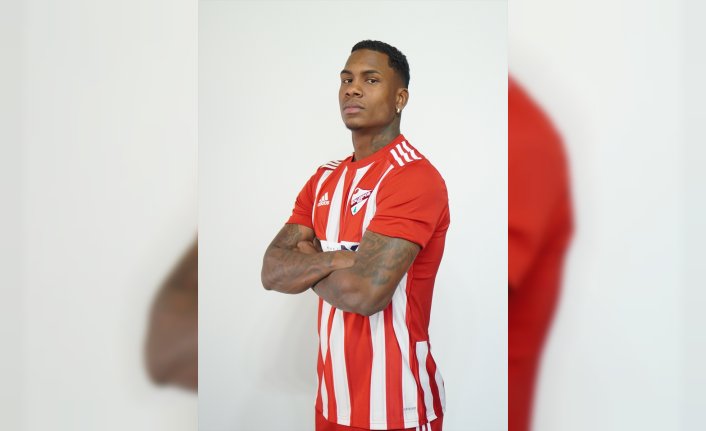 Boluspor, Brezilyalı forvet Alex Souza'yı transfer etti