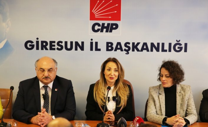 CHP Kadın Kolları Genel Başkanı Nazlıaka, Giresun'da partililerle buluştu