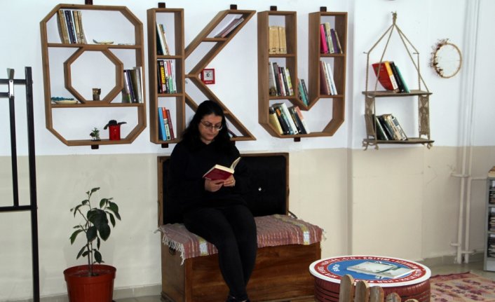 “Geri Dönüşüm Kütüphanesi“ kitap okuma alışkanlığına katkı sunuyor