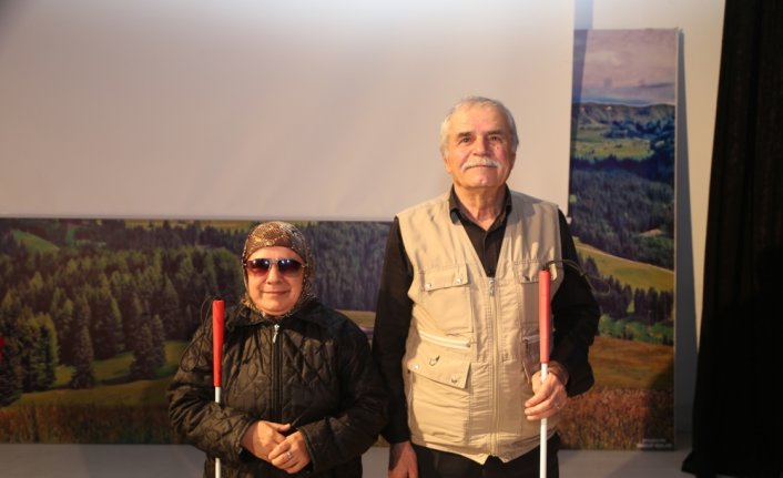 Görme engelli Müzeyyen teyze ve Ahmet amca amatör tiyatrocu oldu