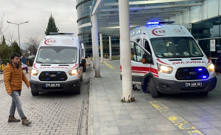 GÜNCELLEME - Karabük'te halk otobüsü ile minibüsün çarpıştığı kazada 14 kişi yaralandı