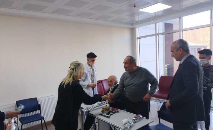 İl Milli Eğitim Müdürü Aldoğan'dan huzurevi sakinlerine ziyaret