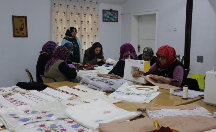 Karabük'te köy yaşam merkezleri kadınların “eğitim yuvası“ oldu