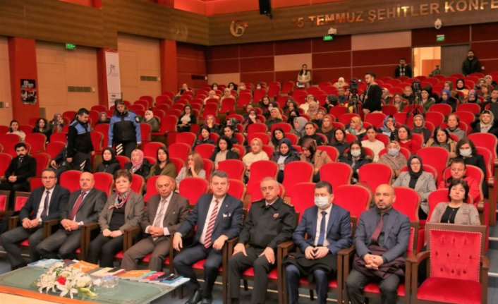 Karabük'te uyuşturucuyla mücadele kapsamında anne ve anne adaylarına eğitim verildi