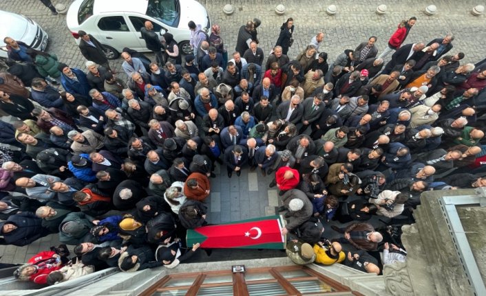 Spor yazarı Cevat Kol'un cenazesi toprağa verildi