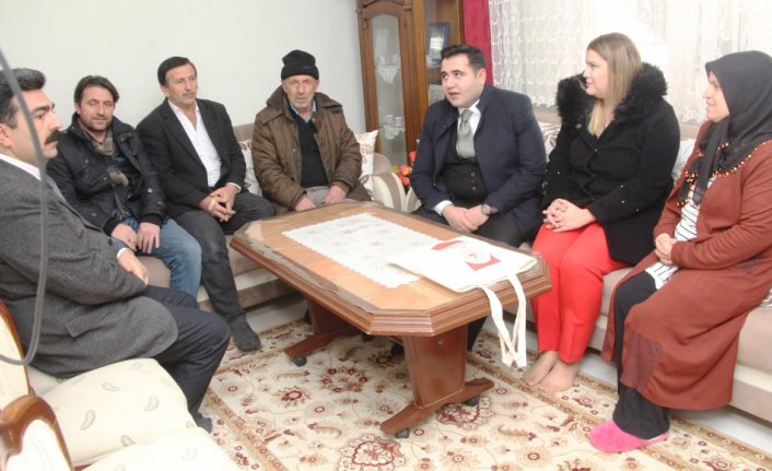 Taşova Kaymakamı Gökcecik şehit ailesini ziyaret etti