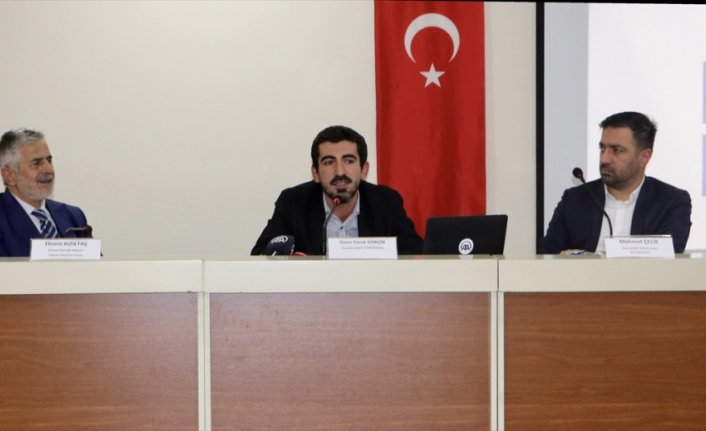 Trabzon'da “Dezenformasyonla Nasıl Mücadele Edilir?“ paneli düzenlendi