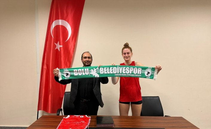 Bolu Belediyespor Kadın Voleybol Takımı, başantrenör Salih Yergin ile yollarını ayırdı