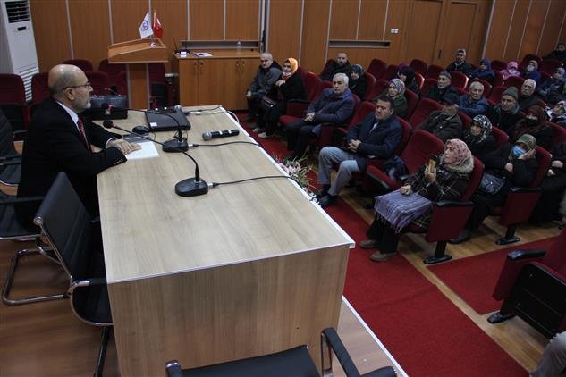 Bolu'dan kutsal topraklara gidecek umre kafilesi bilgilendirildi