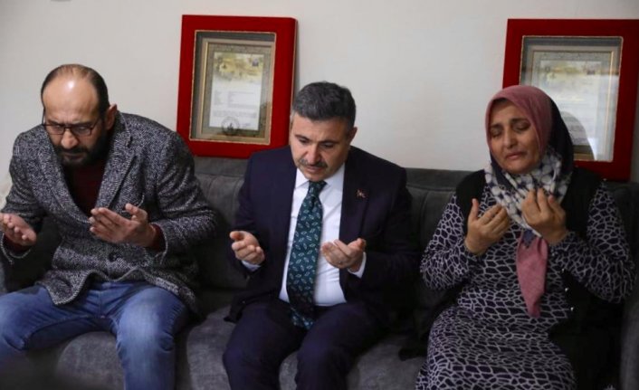 Düzce'de şehit Piyade Uzman Çavuş Bazna'nın ailesine şehadet belgesi verildi