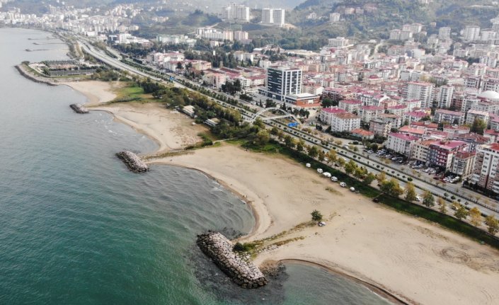 Giresun Belediyesinin plajlar bölgesindeki proje çalışmaları sürüyor