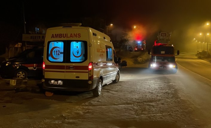 Karabük'te çıkan yangında traktör kullanılamaz hale geldi