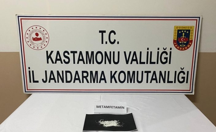 Kastamonu'da uyuşturucu operasyonunda 3 zanlı yakalandı