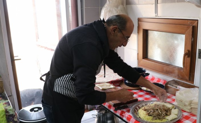 Kış aylarının vazgeçilmez lezzeti kaz tiridi “damak çatlatıyor“