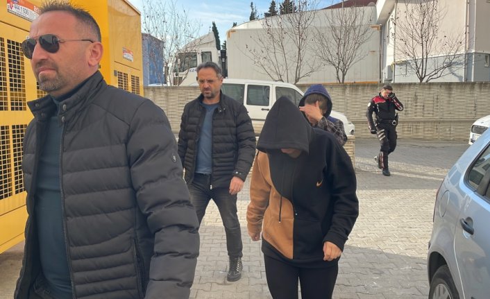 Samsun'da evlerden hırsızlık yaptıkları iddiasıyla 3 kadın zanlı yakalandı