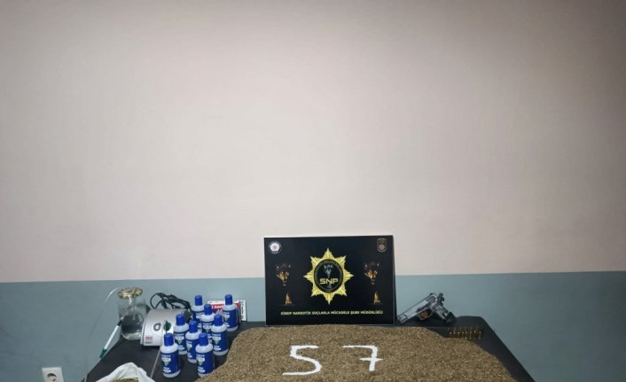 Sinop'ta 2 kilogram uyuşturucu ele geçirildi, 5 zanlı yakalandı