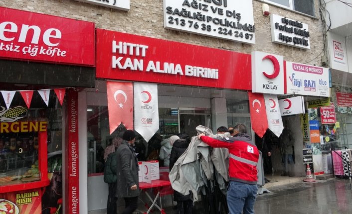 Çorum'da yaşayan Kahramanmaraşlı genç kan bağışında bulundu