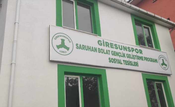Depremde hayatını kaybeden Saruhan Bolat'ın adı Giresunspor'un altyapı tesisine verildi