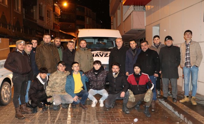 Havza'dan gönüllüler çalışmalara destek vermek üzere deprem bölgesine gitti