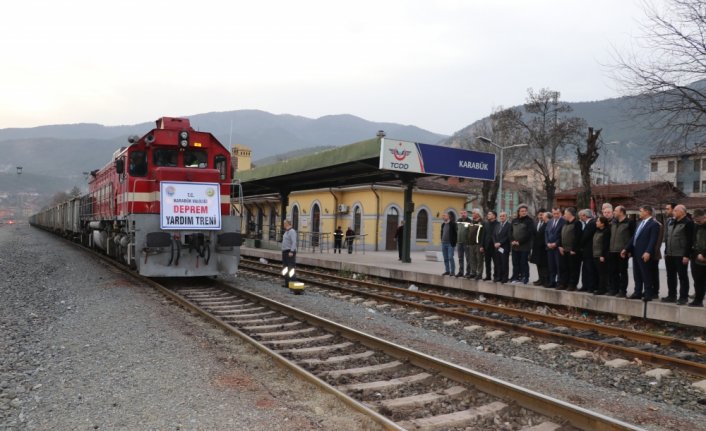 Karabük'ten 20 vagon odun Kahramanmaraş'a gönderildi