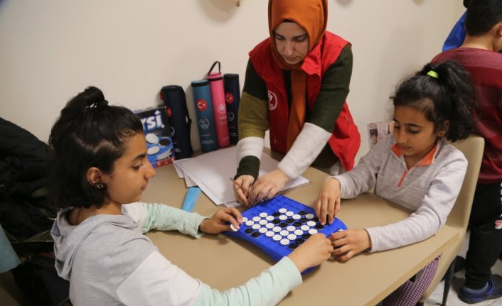 Kastamonu'da çocuklardaki depremin izi oyunlarla silinmeye çalışılıyor