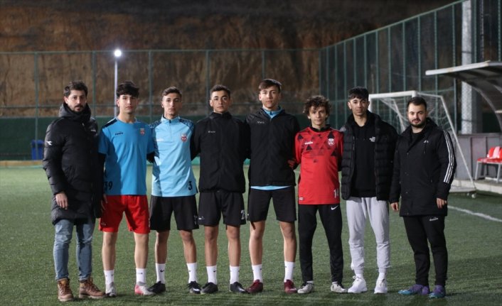 Kastamonuspor, kapılarını Hataylı depremzede altyapı futbolcularına açtı