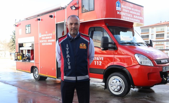 Merzifon itfaiyesi ekipleri, enkaz altından 7 can kurtarmanın mutluluğunu yaşıyor