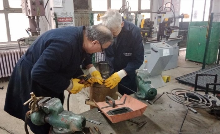 Meslek liselilerin ürettiği sobalar 