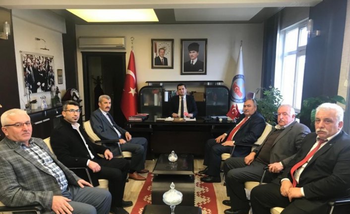 MHP Kavak İlçe Başkanı Gadiş Kaymakam Atar'ı ziyaret etti