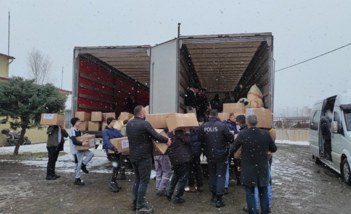 Salıpazarı'ndan deprem bölgesine yardım