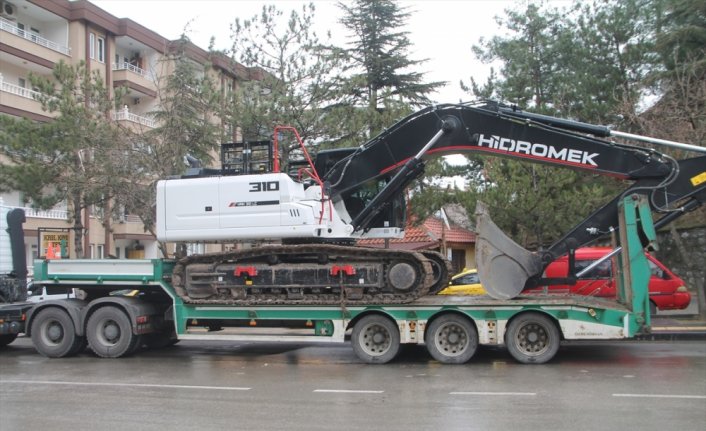 Samsun, Çankırı, Amasya, Sinop ve Kastamonu'dan deprem bölgesine destek