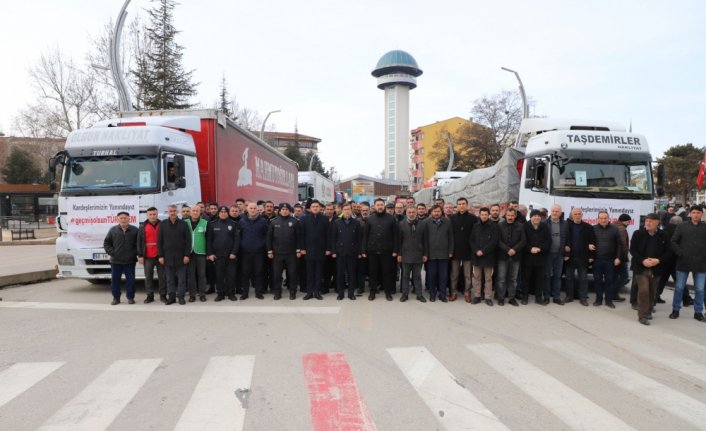 Tokat'tan deprem bölgesine yardımlar sürüyor
