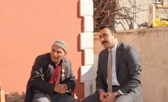 Uğurludağ Kaymakamı Şahin'den Kore gazisi Topal'a ziyaret