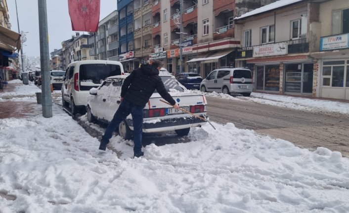 Yığılca'da kar etkisini sürdürüyor