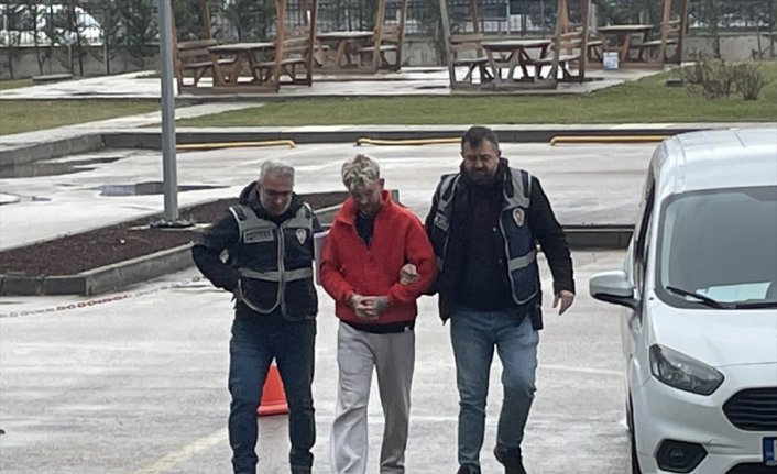 Bolu'da dolandırıcılıktan hapis cezası bulunan hükümlü yakalandı