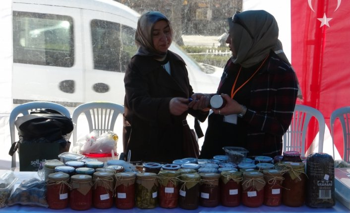 Çorum'da depremzedelere yardım için 
