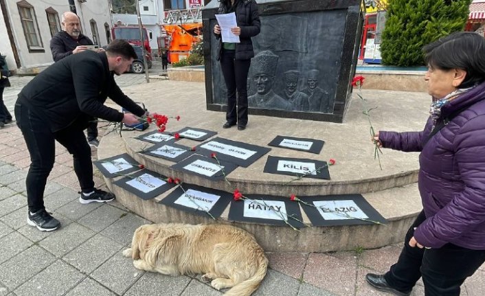 Depremde hayatını kaybeden kadınlar Ayancık’ta anıldı