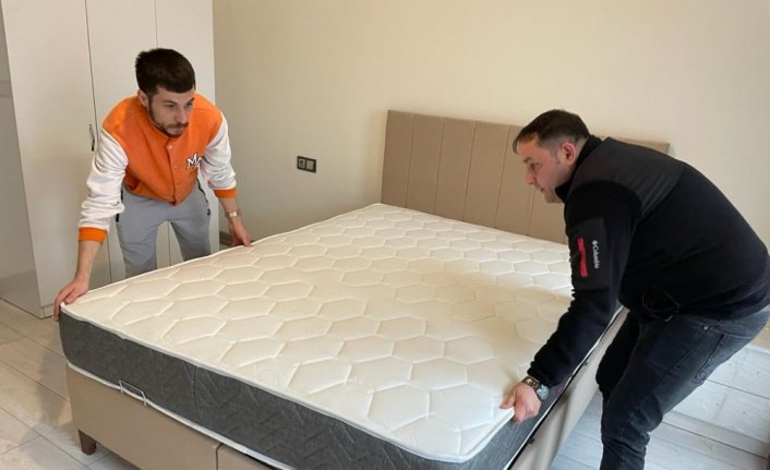 Giresun'da misafir edilen depremzedeler Dereli'deki afet konutlarına yerleştiriliyor