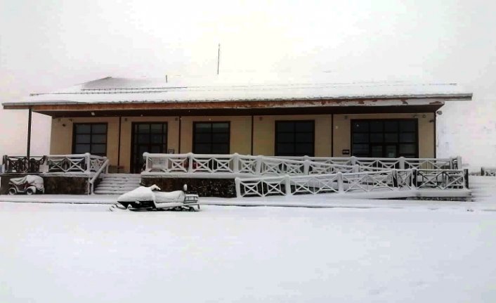 Karabük ve Bolu'nun yüksek kesimlerinde kar etkili oluyor