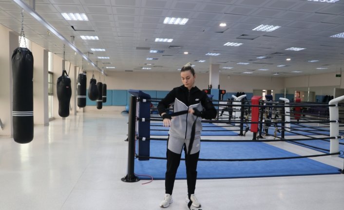 Milli sporcu Sıla Sürmeneli başarılarıyla rol model oluyor