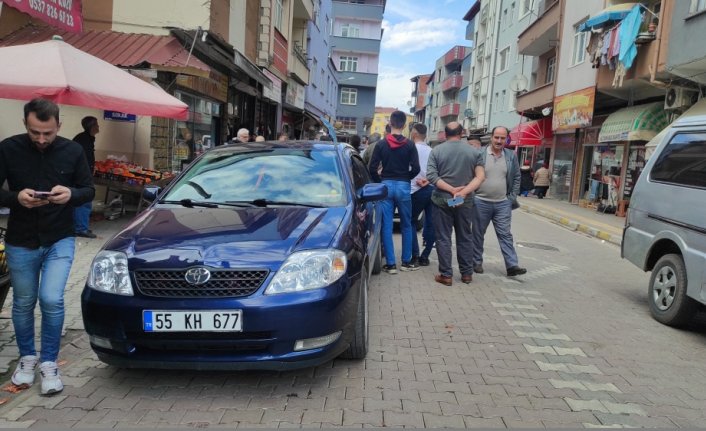 Salıpazarı'nda otomobilin çarptığı çocuk yaralandı
