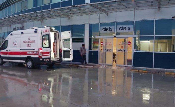 Samsun'da devrilen motosikletin sürücüsü yaralandı