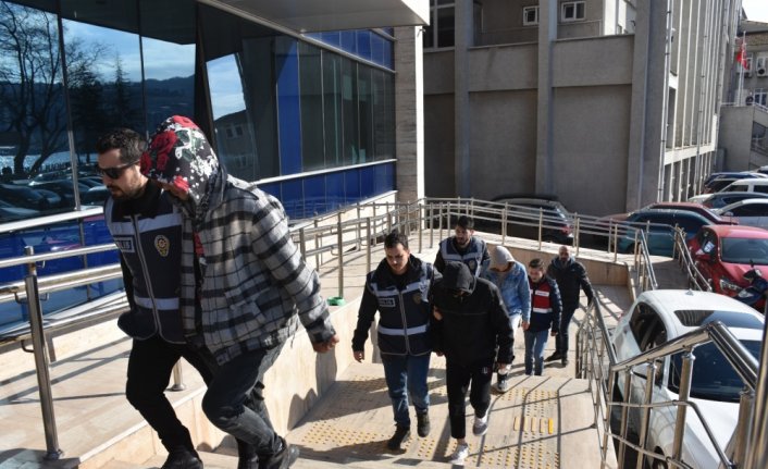 Zonguldak'ta motosiklet hırsızlığıyla suçlanan 4 zanlıdan 3'ü tutuklandı