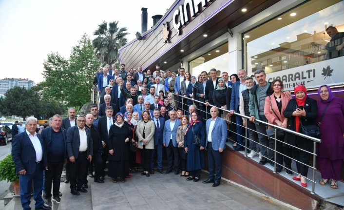 Ortahisar Belediye Başkanı Genç muhtarlarla bir araya geldi