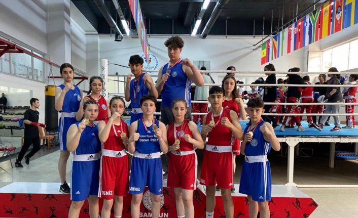 Salıpazarılı sporcular boksta 6 birincilik kazandı