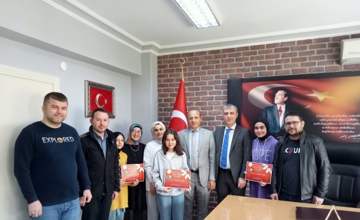 Terme'de “Okuyorum Projesi“nde nisan ayı ödülleri sahiplerini buldu